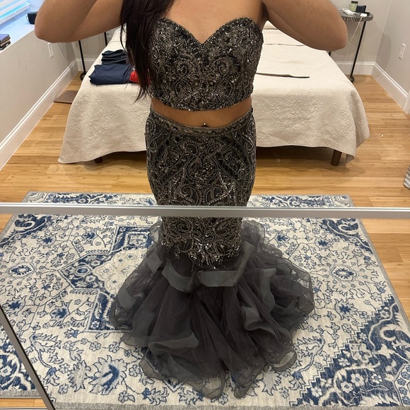 Prom dress or fancy Lehenga - Picture 5 of 5